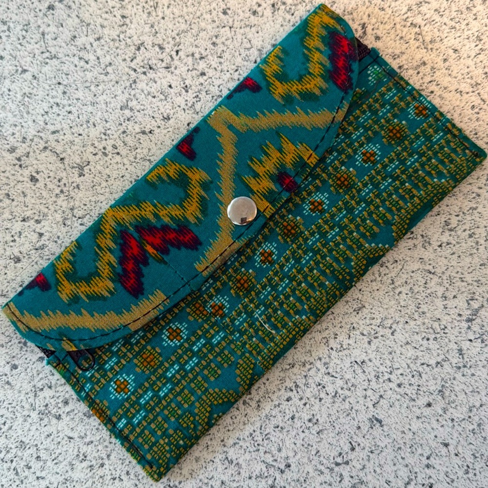 Handmade bill holder